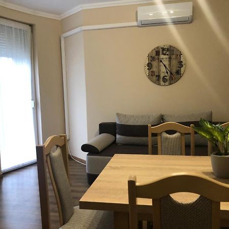 Alina Apartmanok Hajdúszoboszló Exteriér fotografie