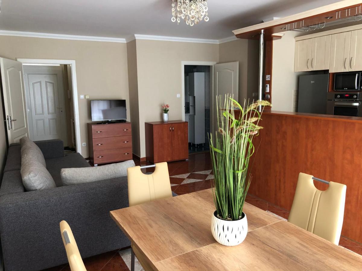 Alina Apartmanok Hajdúszoboszló Exteriér fotografie