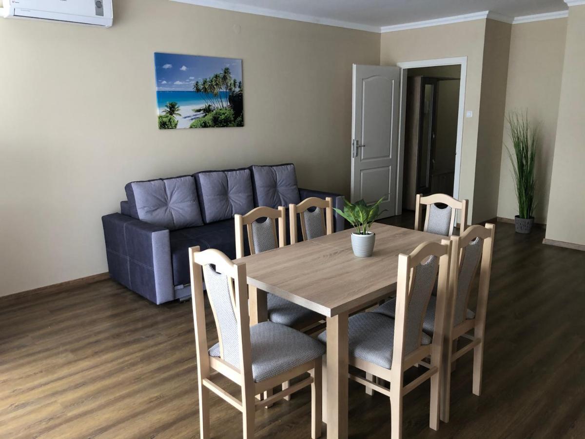 Alina Apartmanok Hajdúszoboszló Exteriér fotografie