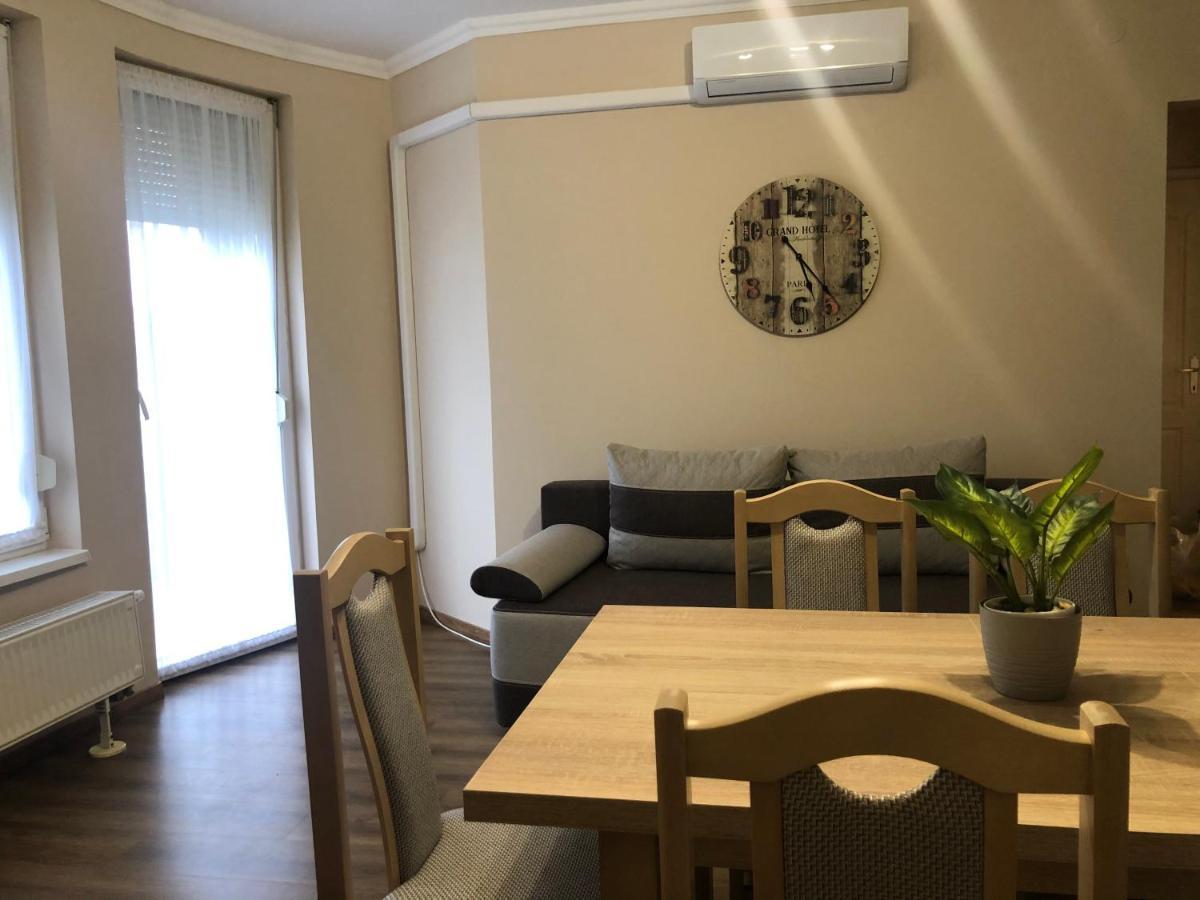 Alina Apartmanok Hajdúszoboszló Exteriér fotografie