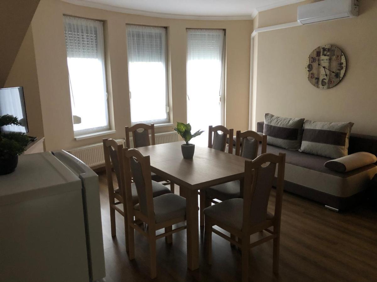 Alina Apartmanok Hajdúszoboszló Exteriér fotografie
