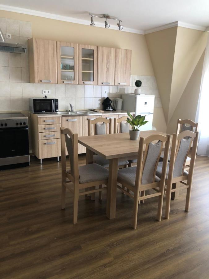 Alina Apartmanok Hajdúszoboszló Exteriér fotografie