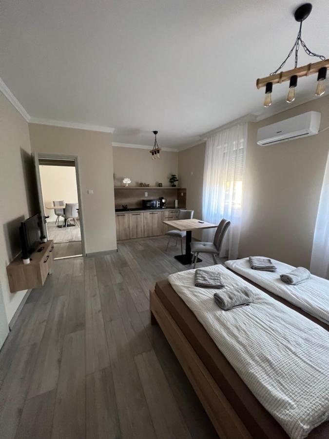 Alina Apartmanok Hajdúszoboszló Exteriér fotografie