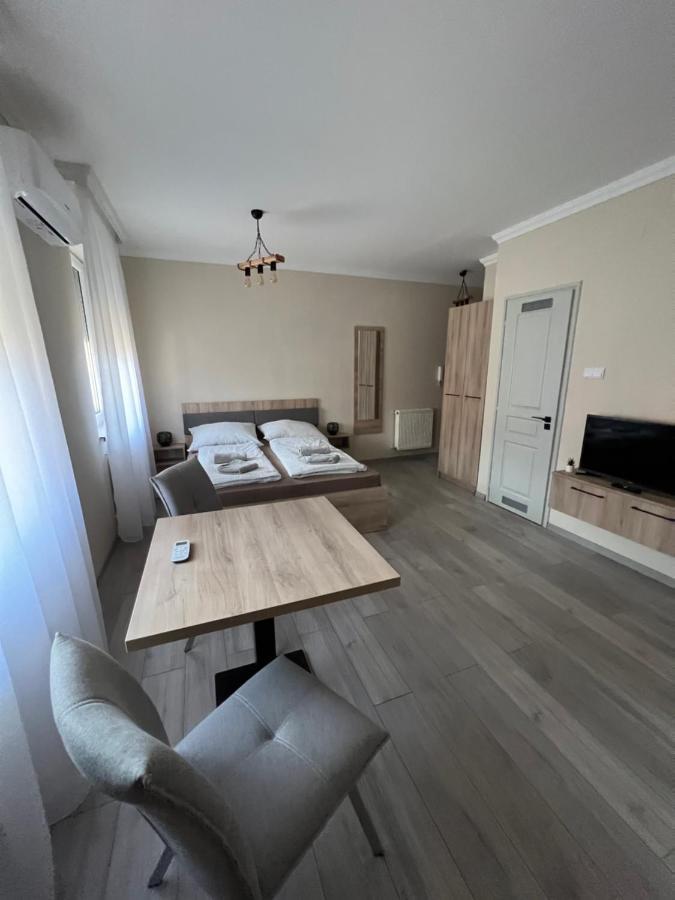 Alina Apartmanok Hajdúszoboszló Exteriér fotografie