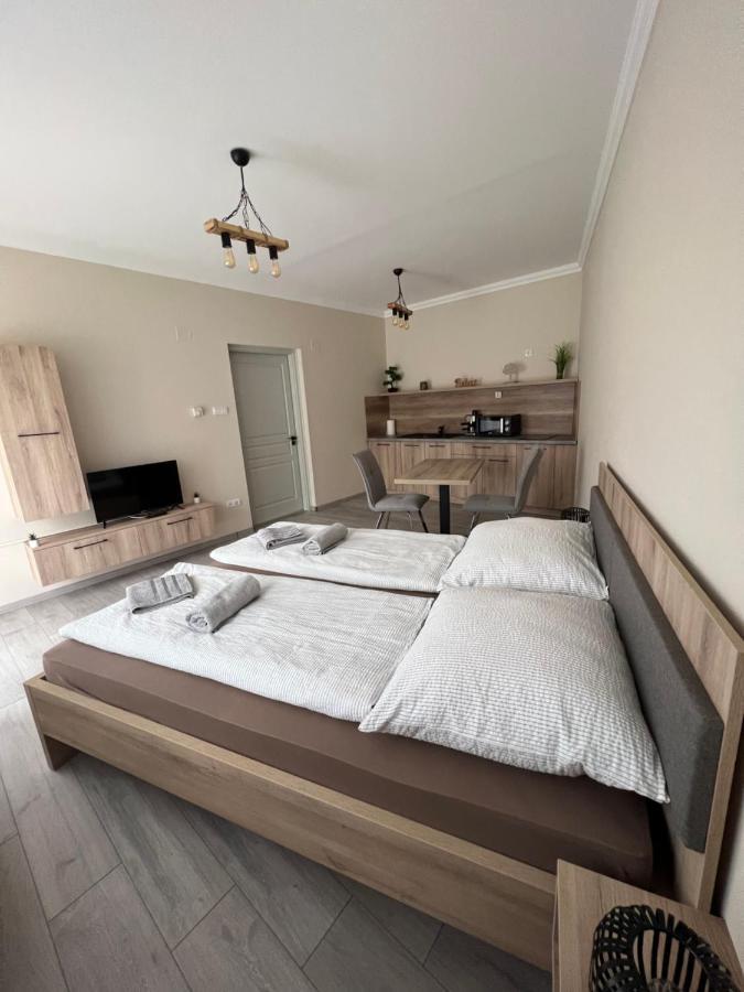 Alina Apartmanok Hajdúszoboszló Exteriér fotografie