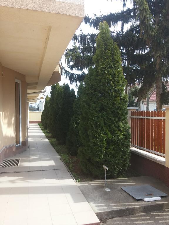 Alina Apartmanok Hajdúszoboszló Exteriér fotografie
